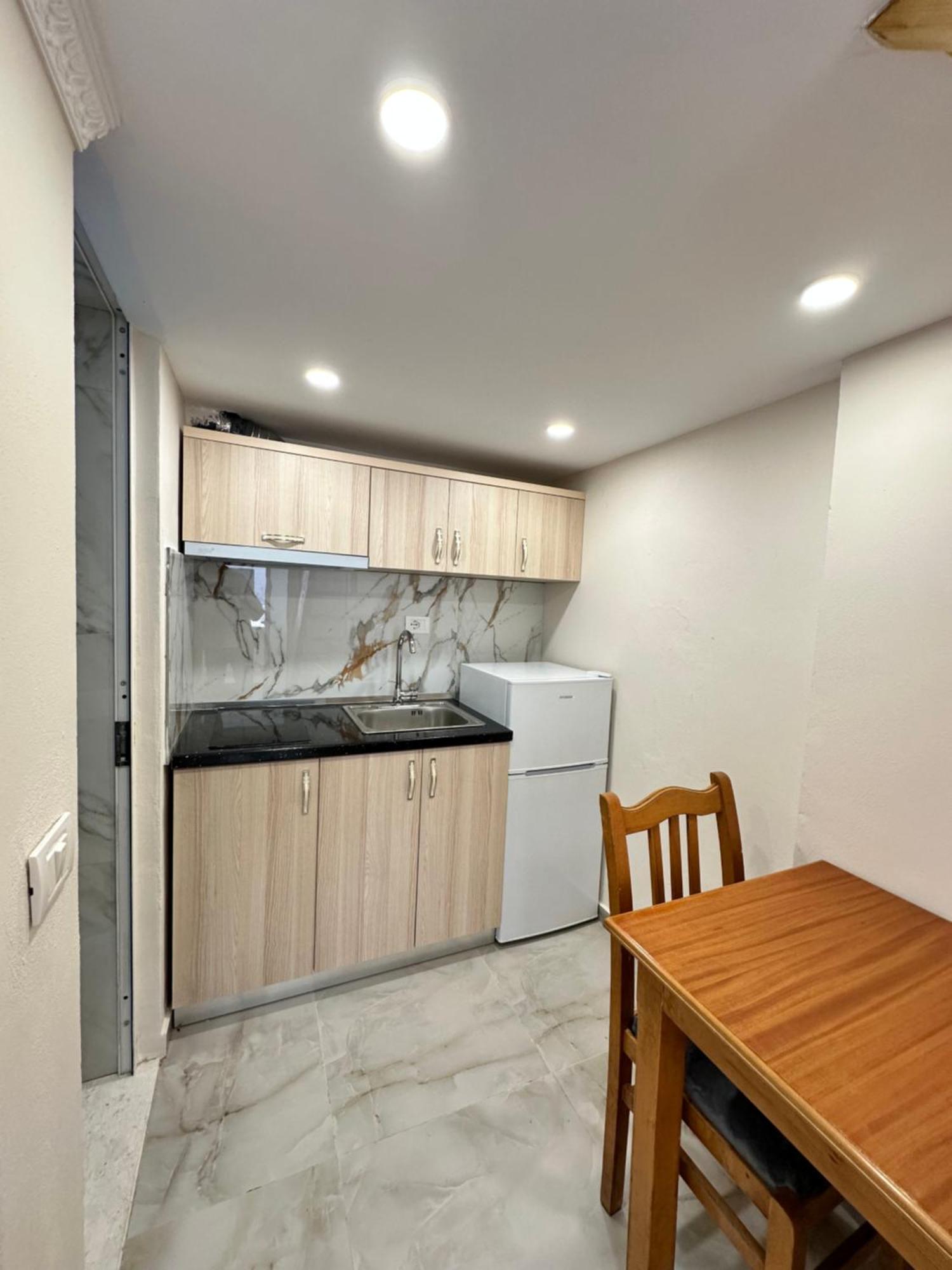 Troy Aparthotel Durrës Esterno foto