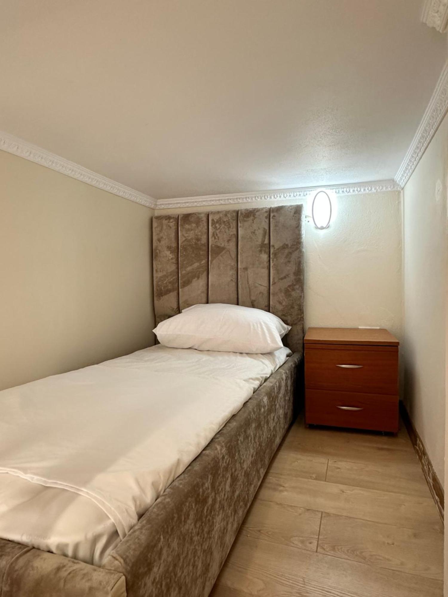 Troy Aparthotel Durrës Esterno foto